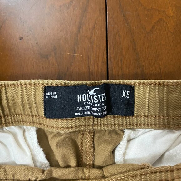 Hollister Men’s Twill Joggers in Khaki, XS - Picture 6 of 6